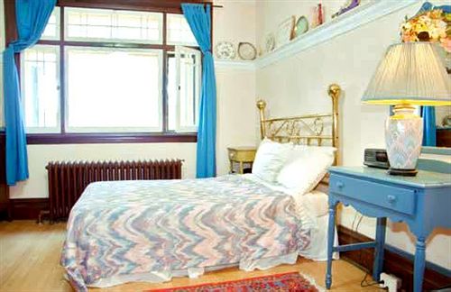 Downtown Bed & Breakfast & Spa | Ottawa | Ontario | Canada 4