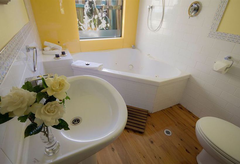 Bendles Cottages And Country Villas | Maleny | Queensland | Australia 8