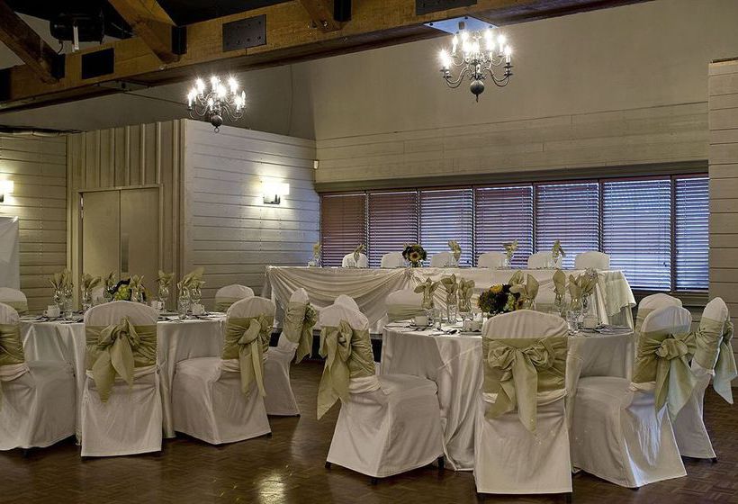 Hotel Mohawk Inn And Conference Centre | Milton | Ontario | Canada 3