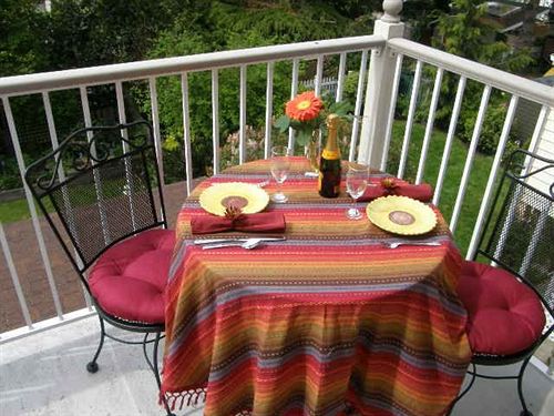 Fisher House Bed & Breakfast | Victoria | British Columbia | Canada 6