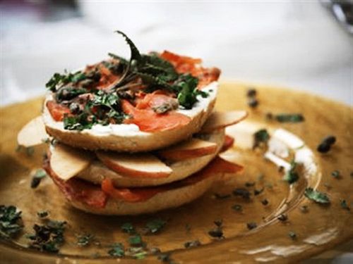 Bed and Breakfast Hemingway's By The Sea | Victoria | British Columbia | Canada 5