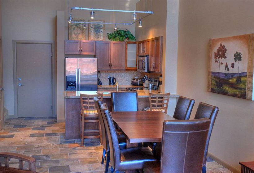 Hotel Playa Del Sol Resort | Kelowna | British Columbia | Canada 19