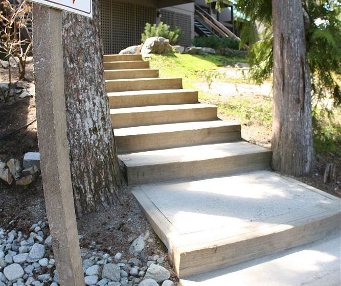 Hotel Whiski Jack At Creekside | Whistler | British Columbia | Canada 2