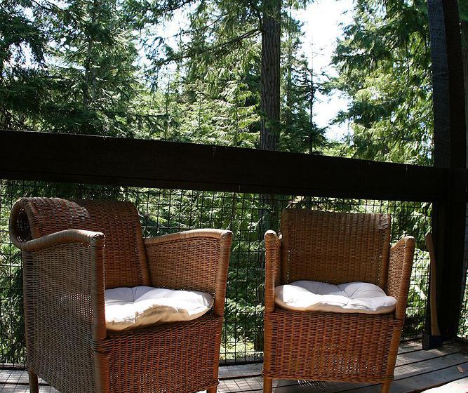 Hotel Whiski Jack At Creekside | Whistler | British Columbia | Canada 3