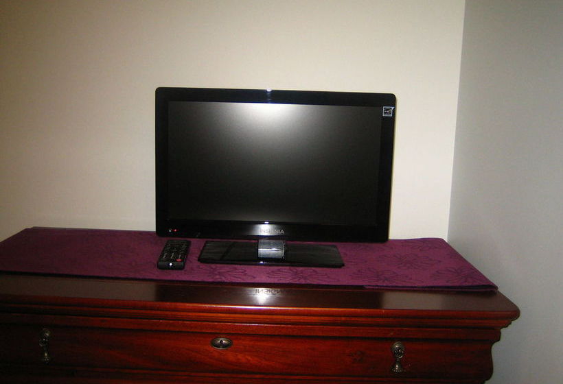 Clinton and Bloor Bed & Breakfast | Toronto | Ontario | Canada 15