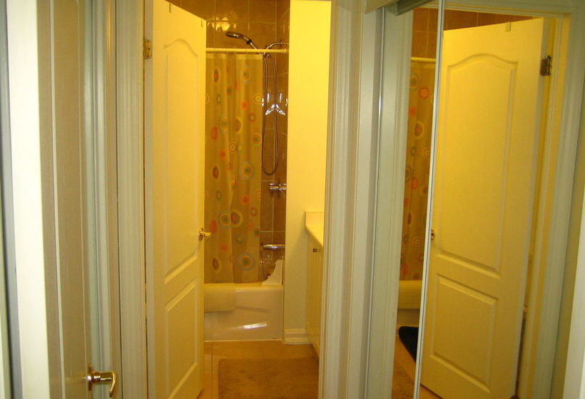 Clinton and Bloor Bed & Breakfast | Toronto | Ontario | Canada 19