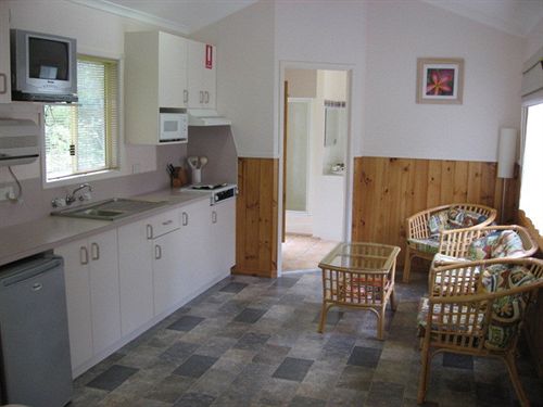 Pension Chalet Swisse Spa | Batemans Bay | New South Wales | Australia 16