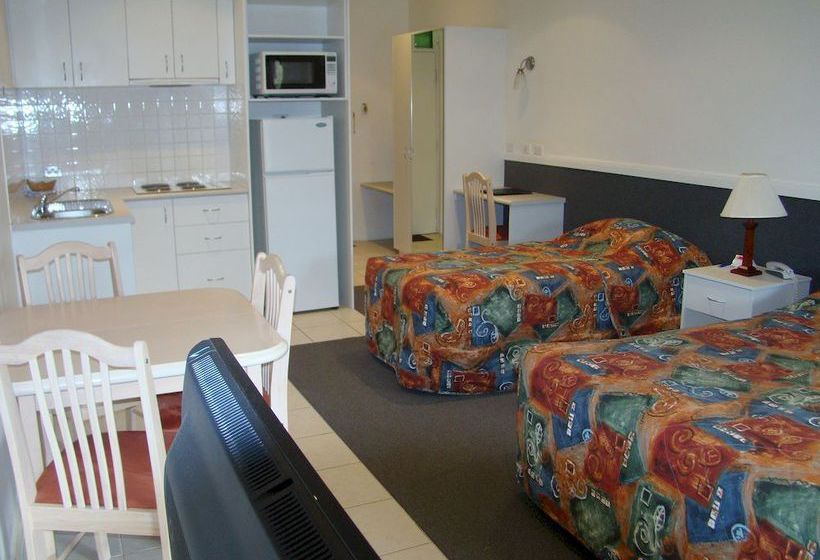 Motel Dunsborough Inn Backpackers | Dunsborough | Western Australia | Australia 10