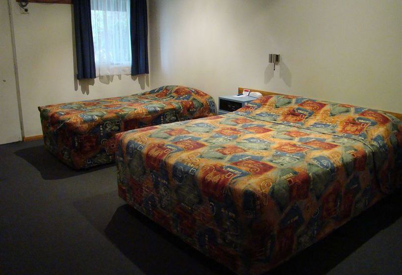 Motel Dunsborough Inn Backpackers | Dunsborough | Western Australia | Australia 4