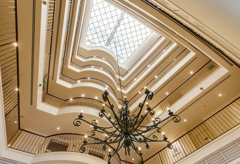 Central Cosmo Apartments | Milton | Queensland | Australia 3