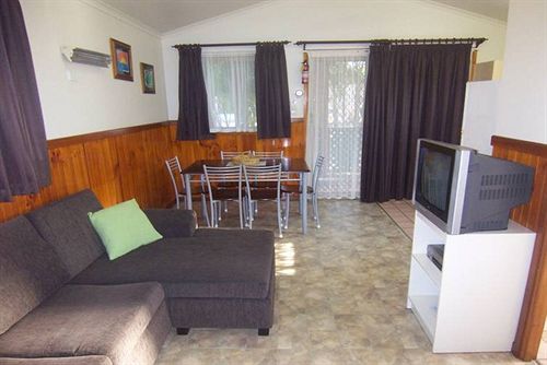 Hotel Blue Dolphin Holiday Resort | Yambayamba | New South Wales | Australia 17