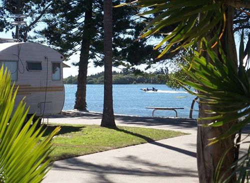 Hotel Blue Dolphin Holiday Resort | Yambayamba | New South Wales | Australia 18