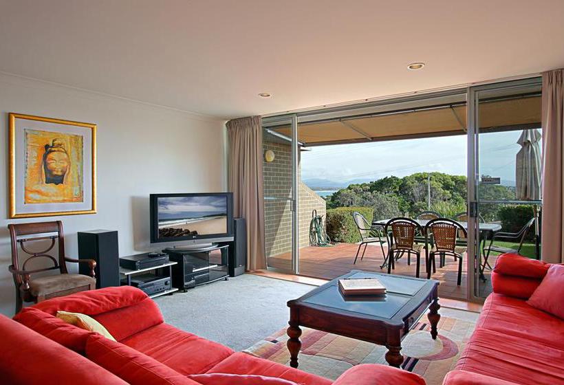 Hotel 11 James Cook Apartments | Byron Bay | New South Wales | Australia 4