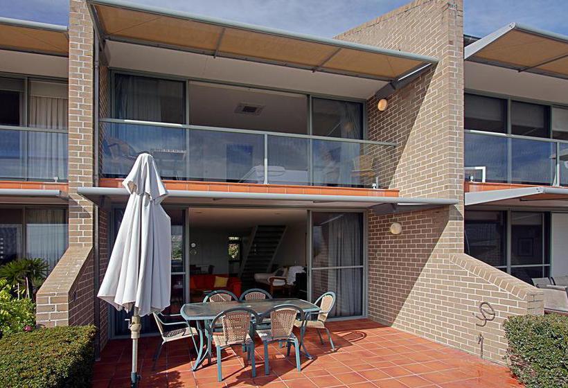 Hotel 11 James Cook Apartments | Byron Bay | New South Wales | Australia 9