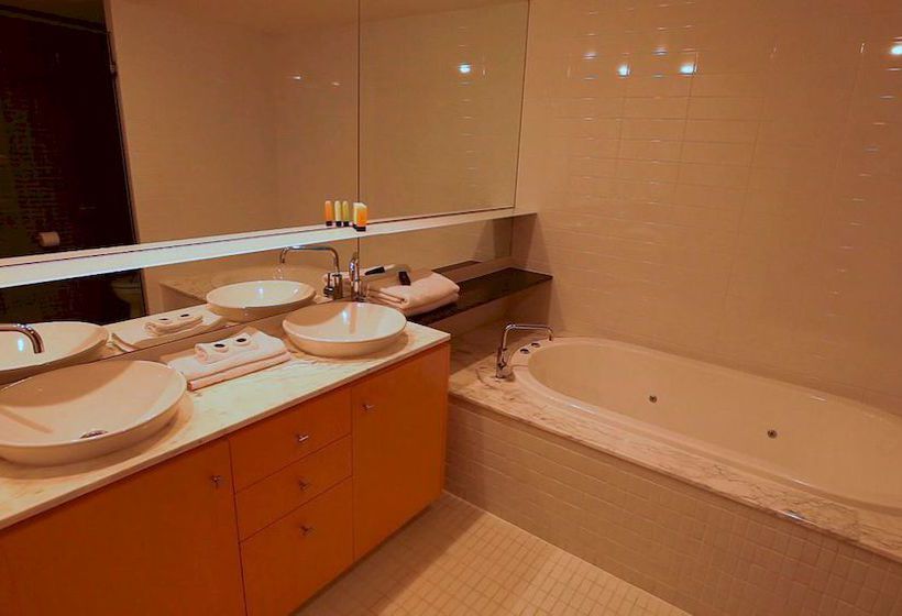 Aria Apartments Broadbeach