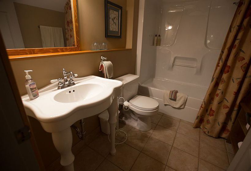 Resort Vagabond Lodge | Golden | British Columbia | Canada 1