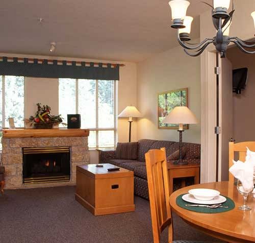 Hotel Village Gate House | Whistler | British Columbia | Canada 14