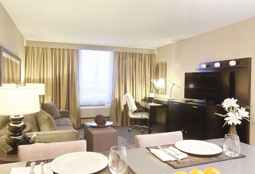 Pomeroy Hotel & Conference Centre