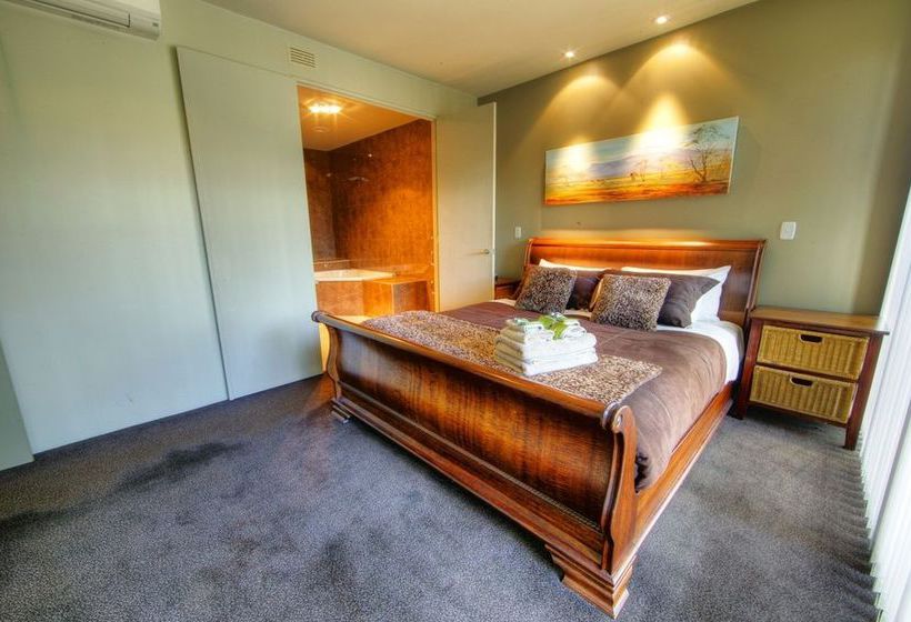 Motel Centenary Peaks Townhouses | Bright | Victoria | Australia 5