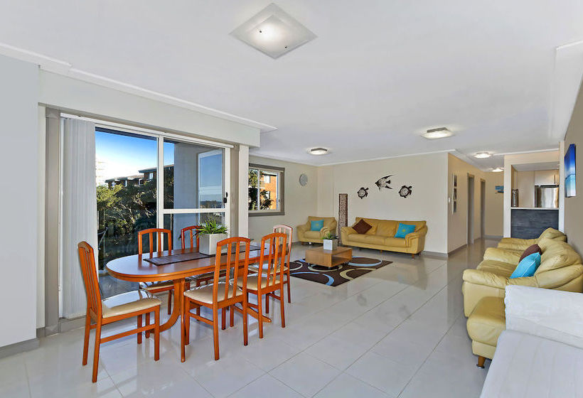 Sandy Cove Apartments | The Entrance | New South Wales | Australia 10