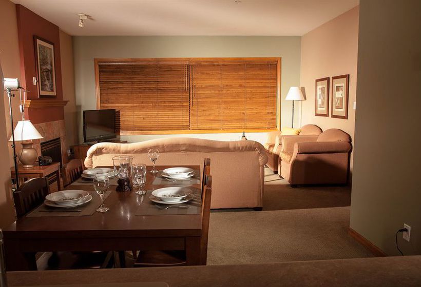 Twin Peaks Hotel Whistler