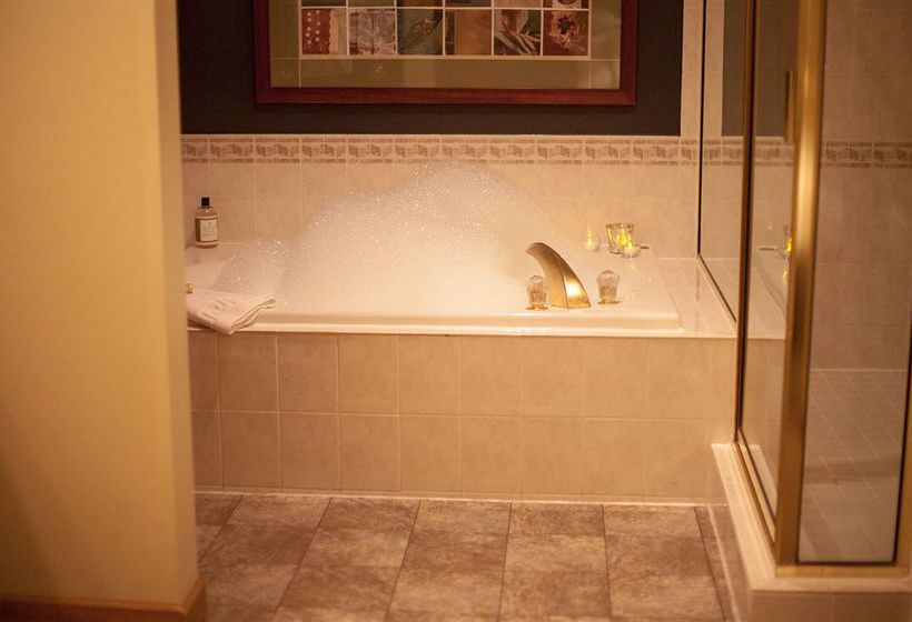 Twin Peaks Hotel Whistler | Whistler | British Columbia | Canada 1