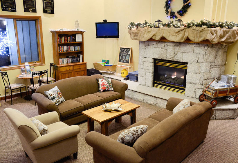 Twin Peaks Hotel Whistler | Whistler | British Columbia | Canada 14