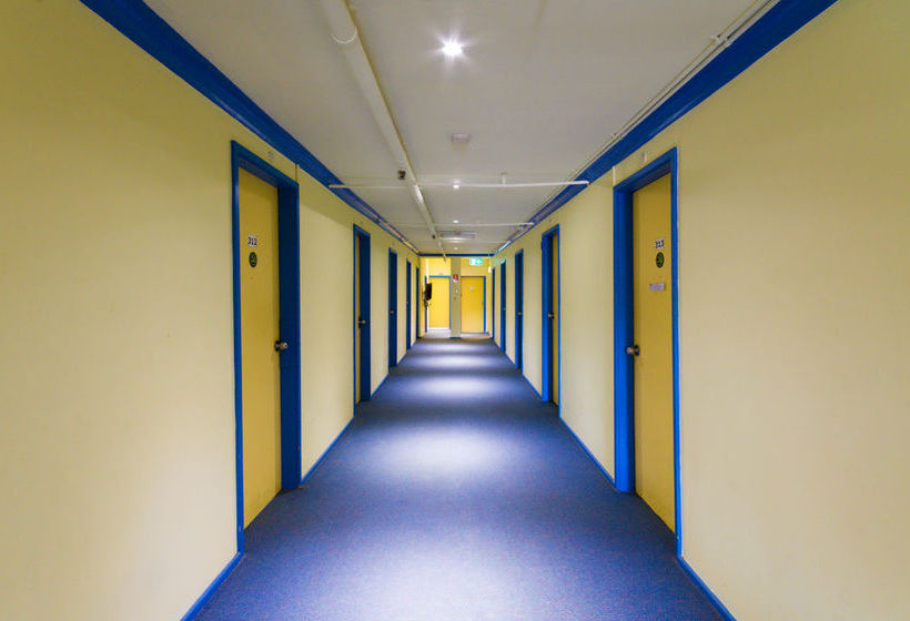 Hostel Bondi Backpackers | Bondi Beach | New South Wales | Australia 13