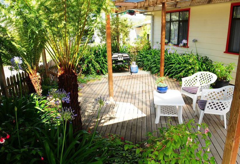 The Crays Accommodation Strahan Tasmania