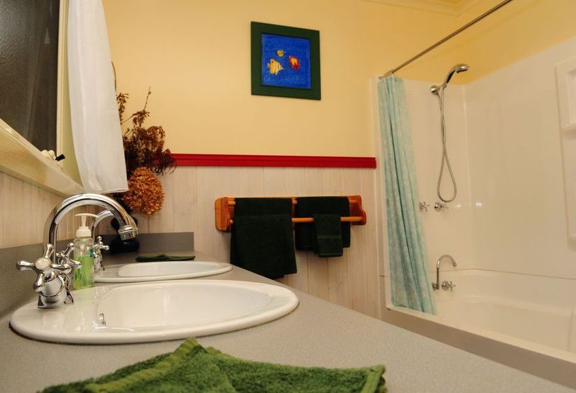 The Crays Accommodation | Strahan | Tasmania | Australia 1