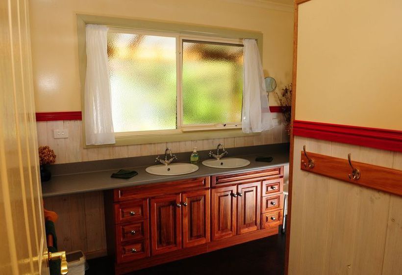 The Crays Accommodation | Strahan | Tasmania | Australia 19