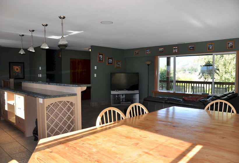 Hotel Fraser River Lodge | Agassiz | British Columbia | Canada 3