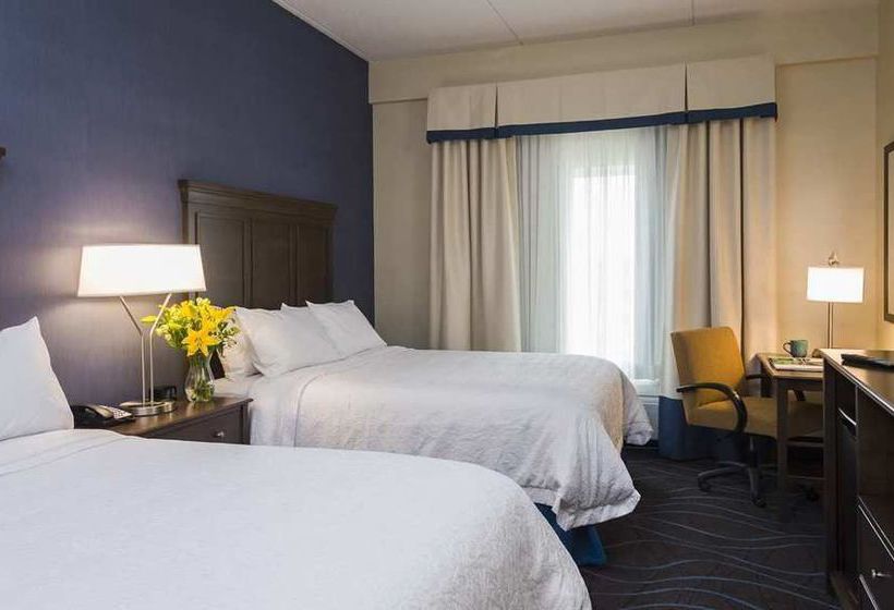Hotel Hampton Inn By Hilton Ottawa Airport | Ottawa | Ontario | Canada 11