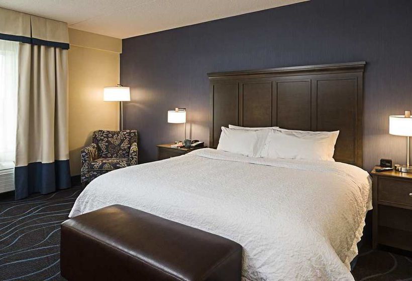 Hotel Hampton Inn By Hilton Ottawa Airport | Ottawa | Ontario | Canada 5