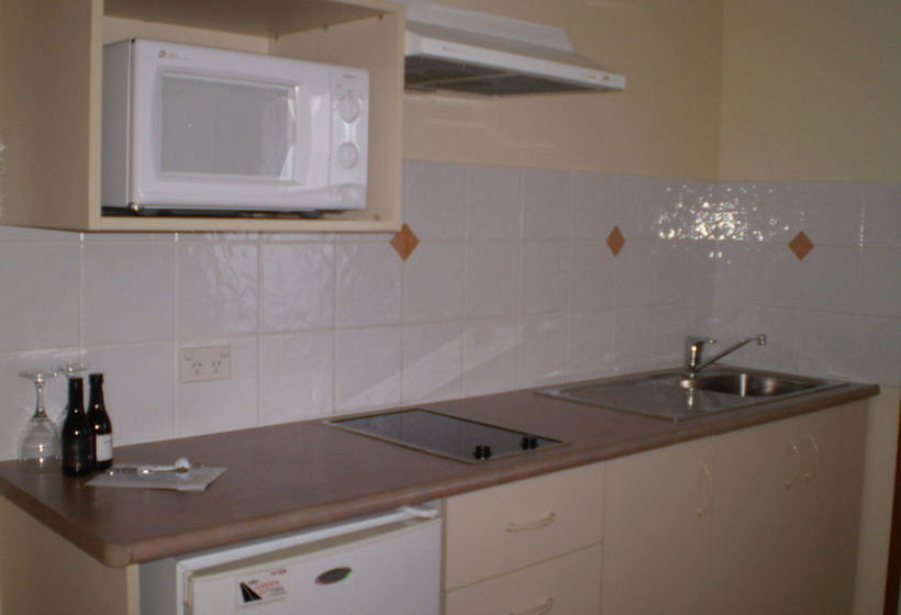 Motel Riviera On Ruthven