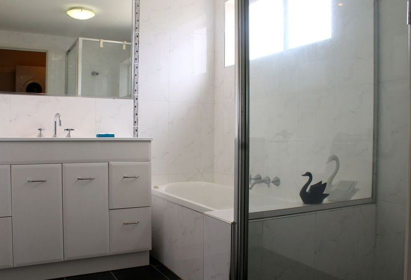 Surf Dance | Coolum Beach | Queensland | Australia 1