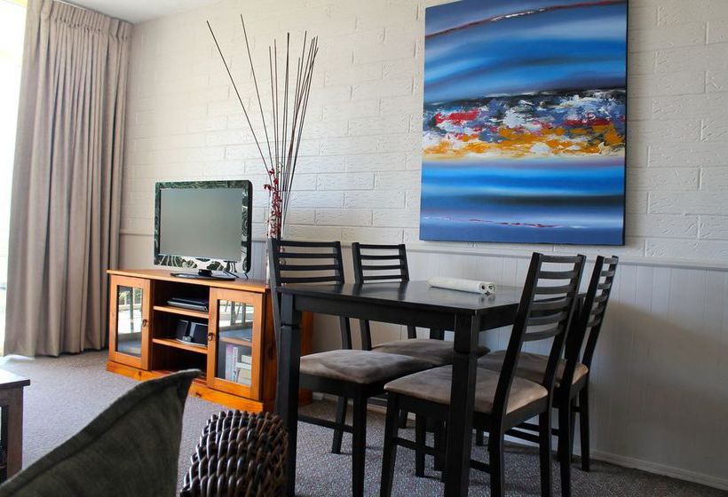 Surf Dance | Coolum Beach | Queensland | Australia 14