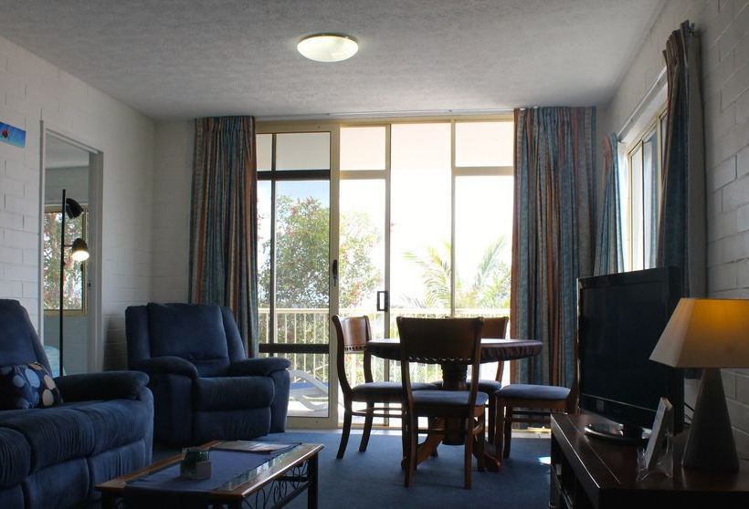 Surf Dance | Coolum Beach | Queensland | Australia 15