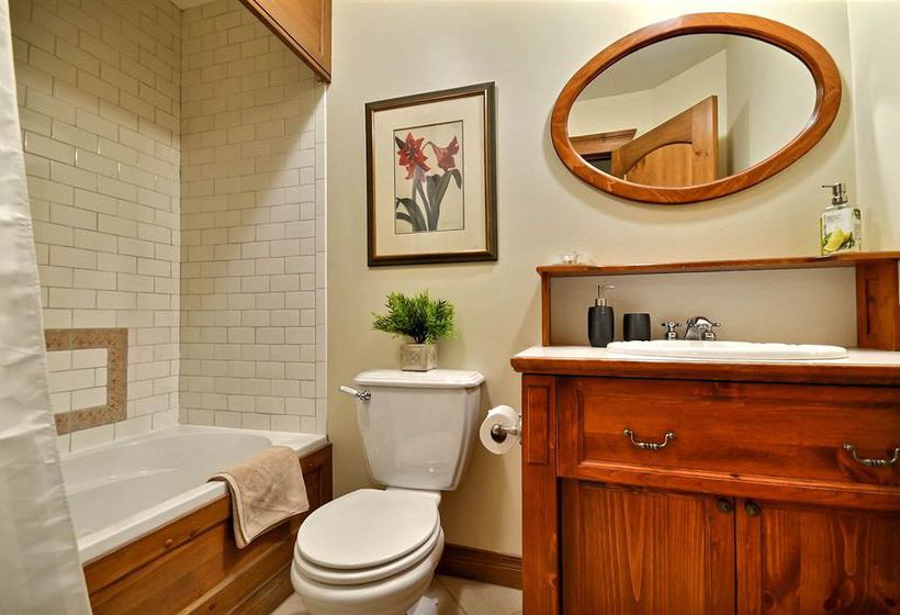 Hotel Tremblant Sunstar Condominiums | Mont Tremblant | Quebec | Canada 4