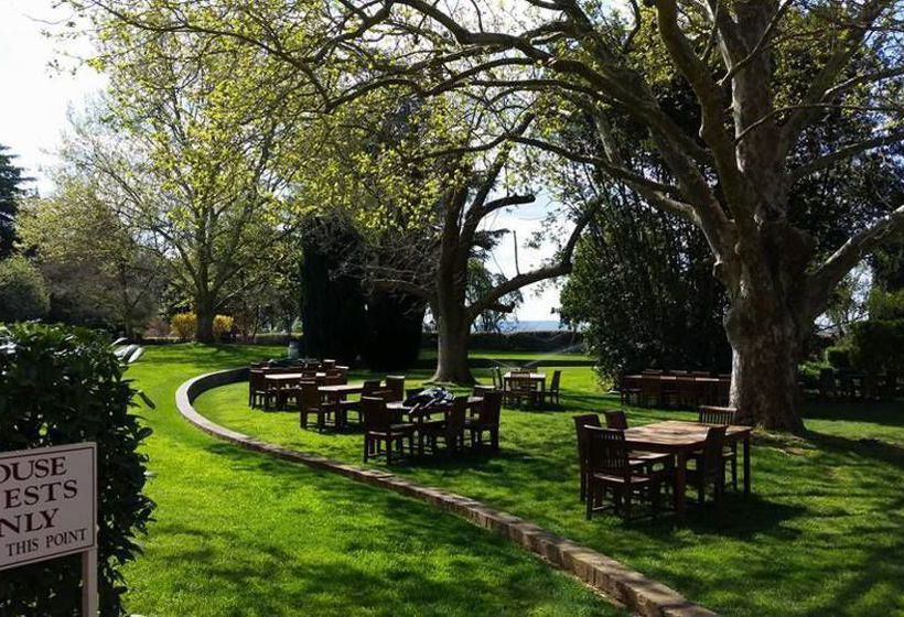 Pension Petersons Armidale Winery And Guesthouse | Armidale | New South Wales | Australia 10