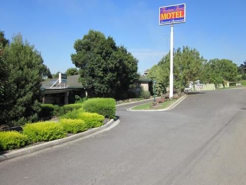 Farnham Court Motel And Restaurant | Morwell | Victoria | Australia 1