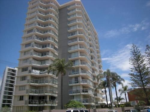 Hotel Pacific Regis Apartments