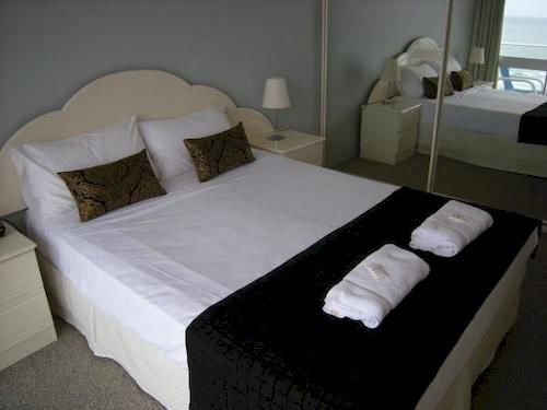 Hotel Pacific Regis Apartments | Burleigh Heads | Queensland | Australia 1