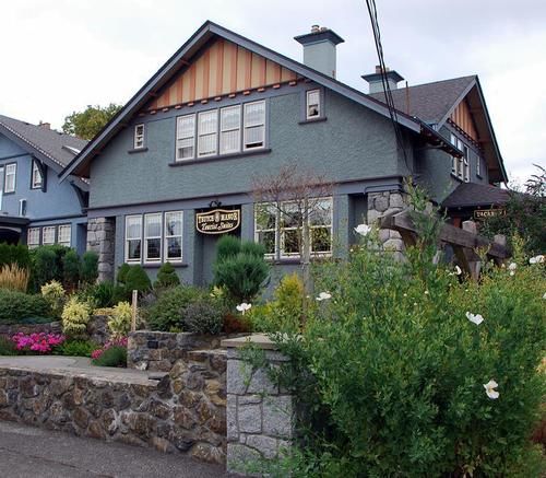 Bed and Breakfast Trutch Manor | Victoria | British Columbia | Canada 10