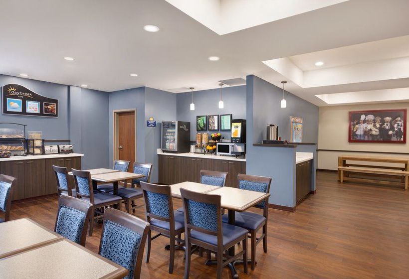 Hotel Days Inn & Suites Lindsay | Lindsay | Ontario | Canada 18