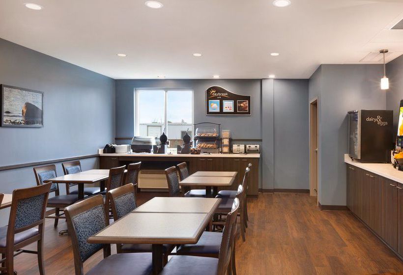 Hotel Days Inn & Suites Lindsay | Lindsay | Ontario | Canada 19