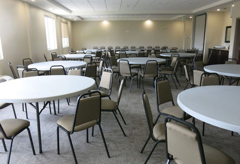 Hotel Days Inn & Suites Lindsay | Lindsay | Ontario | Canada 3