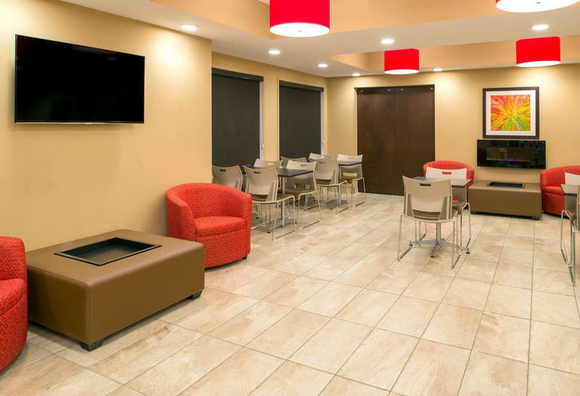 Microtel Inn & Suites By Wyndham Red Deer | Red Deer | Alberta | Canada 11