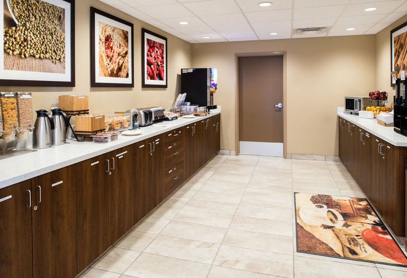 Microtel Inn & Suites By Wyndham Red Deer | Red Deer | Alberta | Canada 3