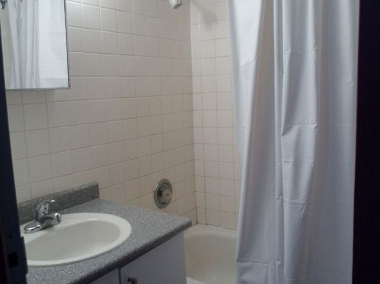 Hostel Neill-wycik Backpackers | Toronto | Ontario | Canada 10